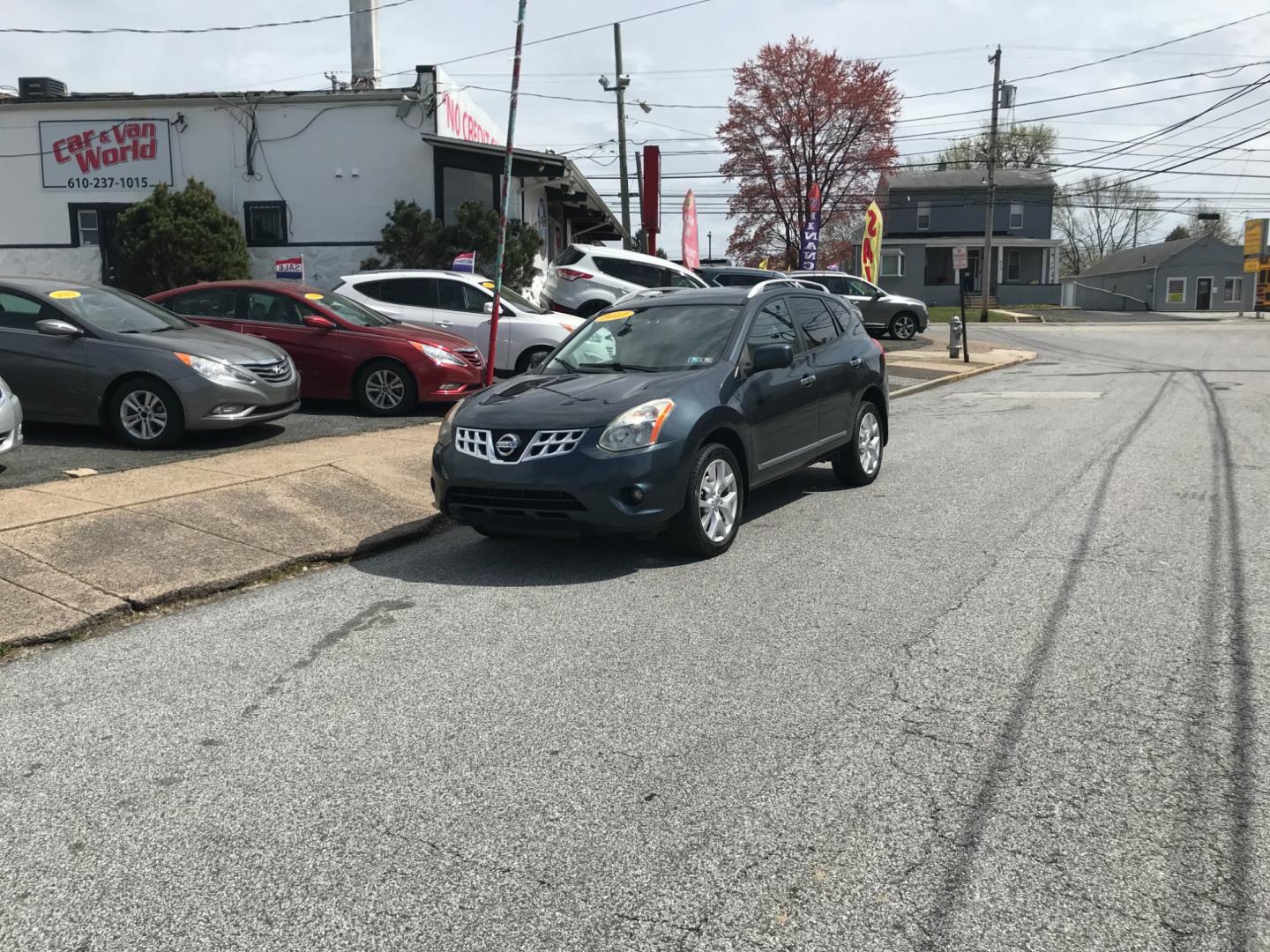 2013 Blue /Gray Nissan Rogue S (JN8AS5MV0DW) with an 2.5 V4 engine, Automatic transmission, located at 577 Chester Pike, Prospect Park, PA, 19076, (610) 237-1015, 39.886154, -75.302338 - Photo#1